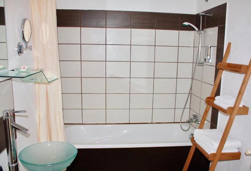 בית מלון כפרי Hôtel   Restaurant La Chaloupe