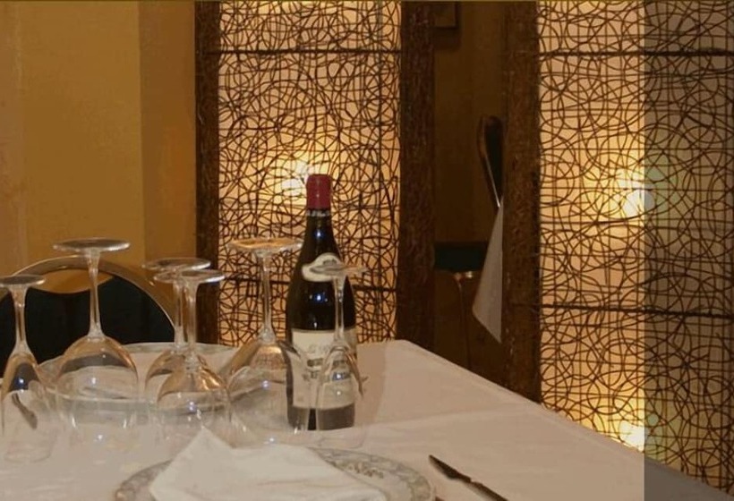 فندق Lazaro