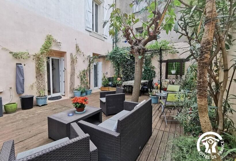 ホテル Le Patio Valros