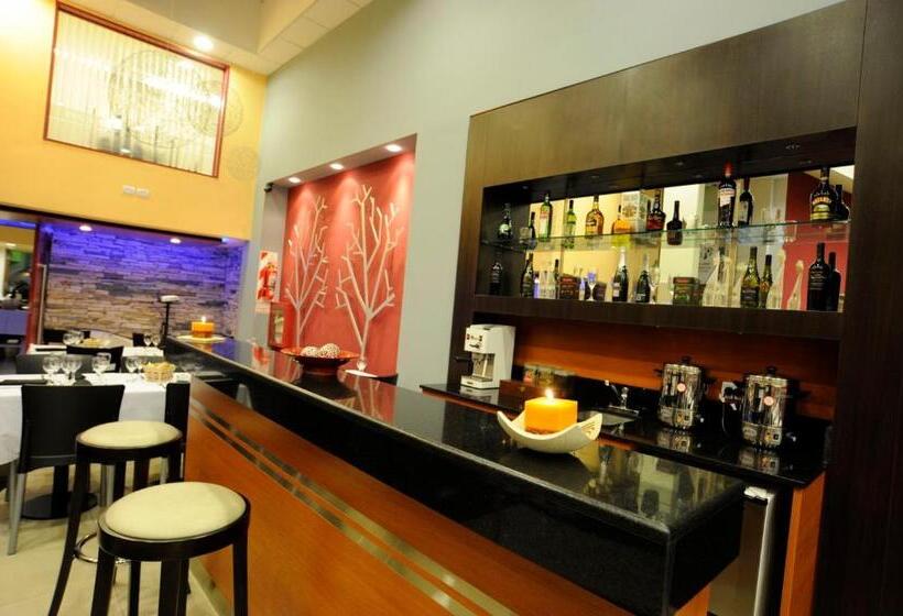 Fotos del hotel Osam:  17