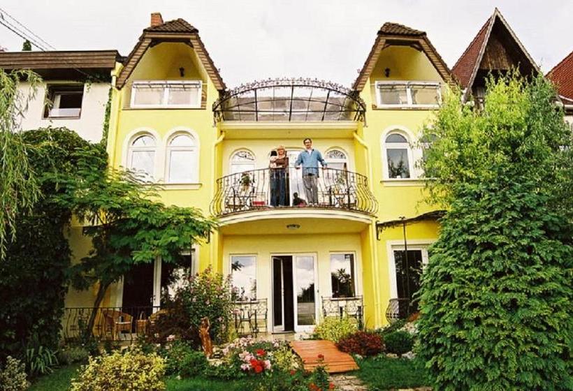 ホテル Panorama Panzio