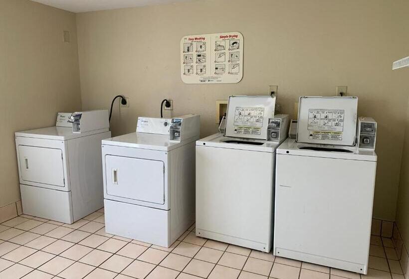 בית מלון כפרי Quality Inn And Suites Middletown Franklin