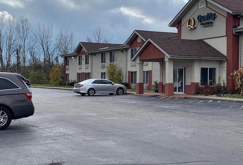 בית מלון כפרי Quality Inn And Suites Middletown Franklin