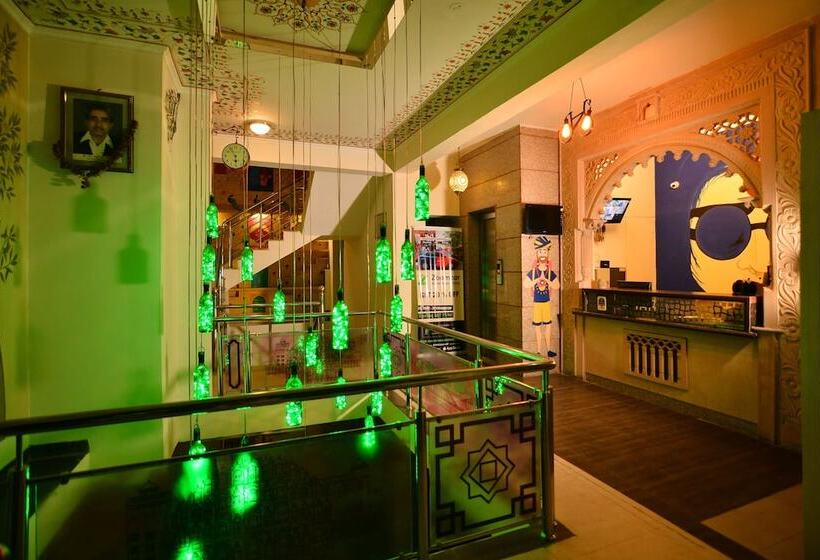 Fotos del hotel Ramsingh Palace:  21