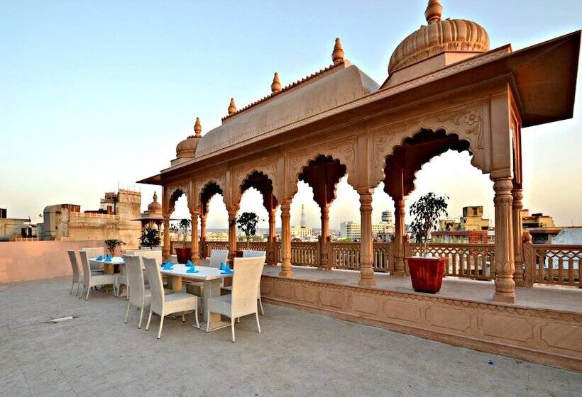 Fotos del hotel Ramsingh Palace:  15