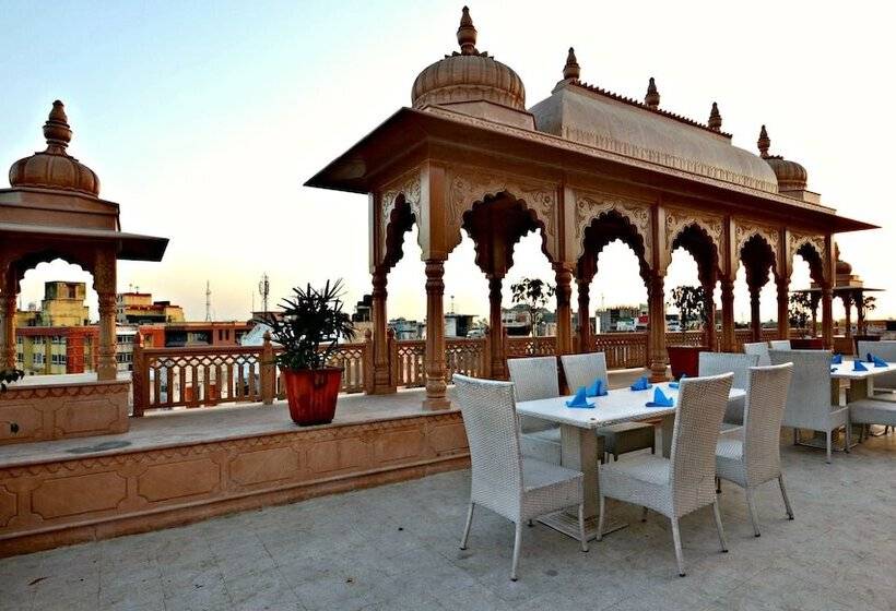 Fotos del hotel Ramsingh Palace:  24