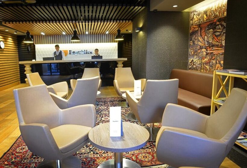 Fotos del hotel Republica  Yerevan:  30