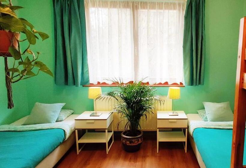 هتل Shantee House