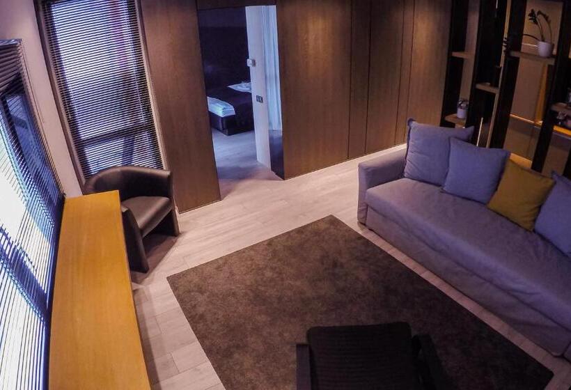 ホテル Sóház Panzió és Apartmanház