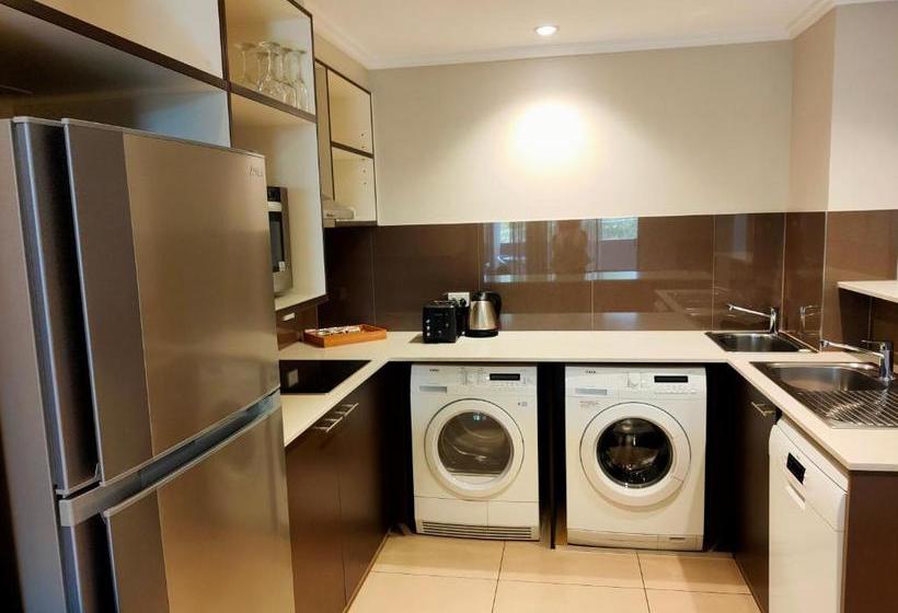 Laguna Serviced Apartments