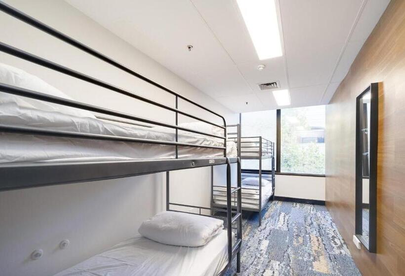 Trademark Hostel Sydney