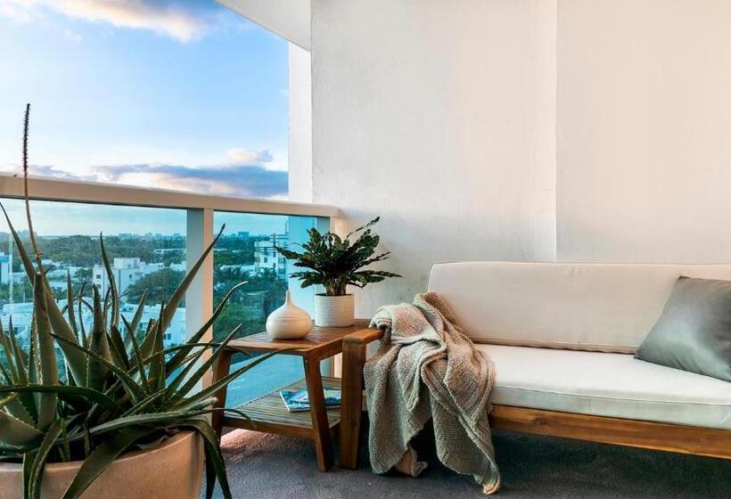 Luxurious Private Condo At 1 Hotel & Homes   1545