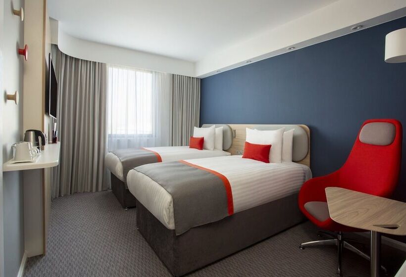هتل Holiday Inn Express And Suites Deventer