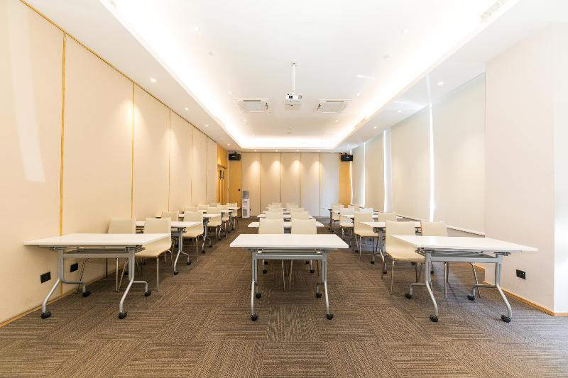 هتل Ji  Tianjin Huayuan