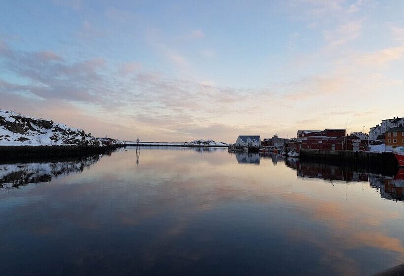 هتل Live Lofoten