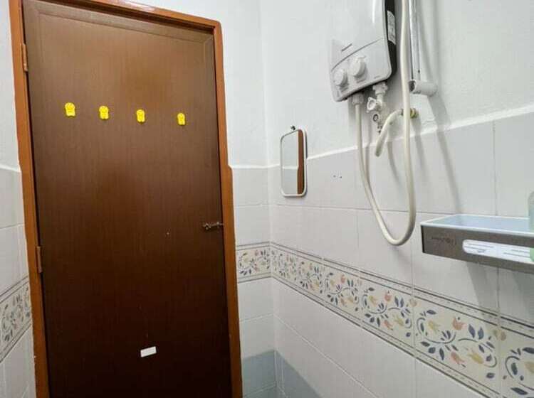 Отель Oyo Homes 90522 Alma Sweet Home