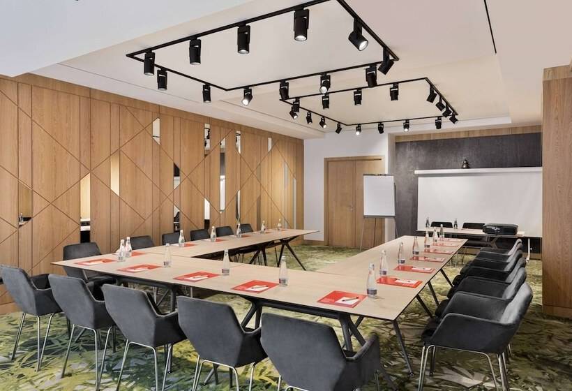 هتل Ramada By Wyndham Slatina Parc