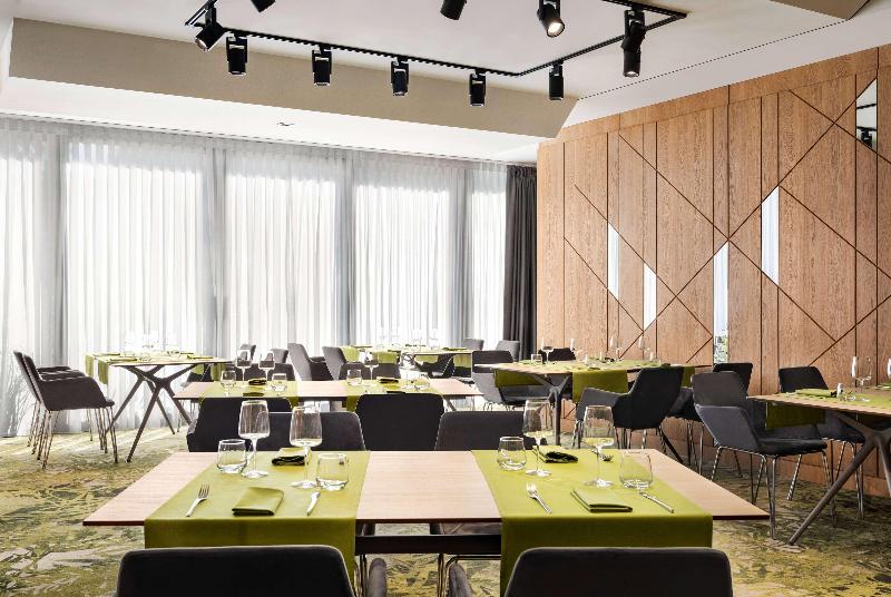هتل Ramada By Wyndham Slatina Parc