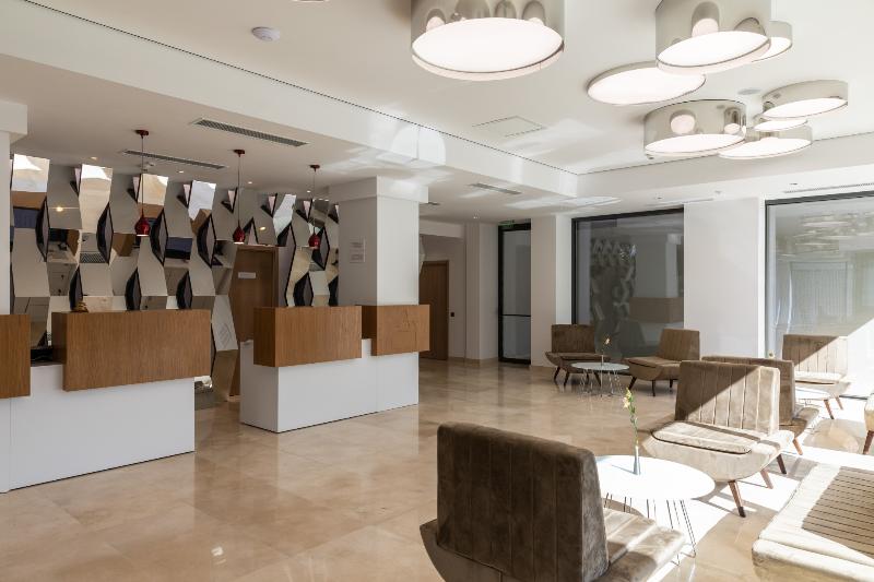 هتل Ramada By Wyndham Slatina Parc
