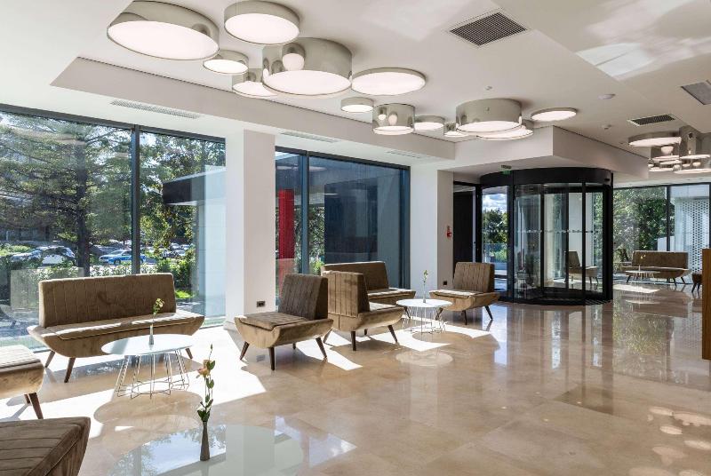 هتل Ramada By Wyndham Slatina Parc
