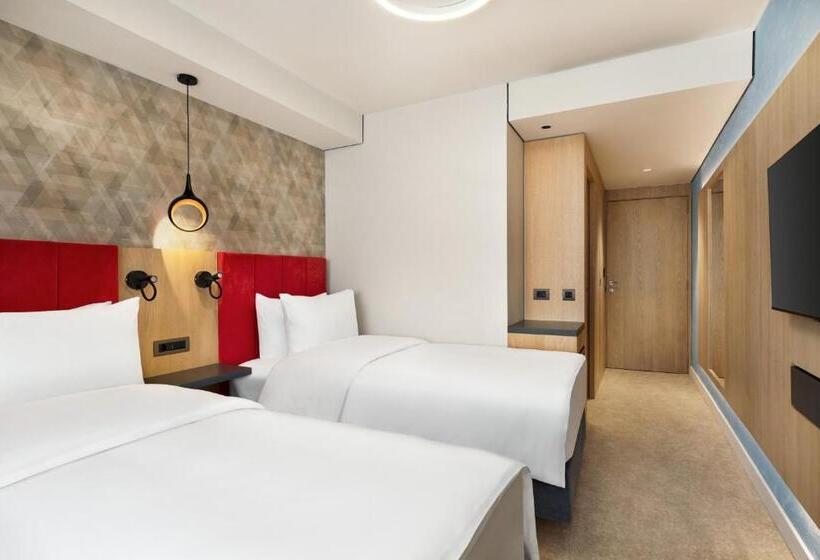 هتل Ramada By Wyndham Slatina Parc