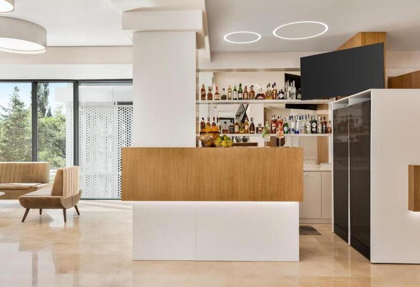 هتل Ramada By Wyndham Slatina Parc