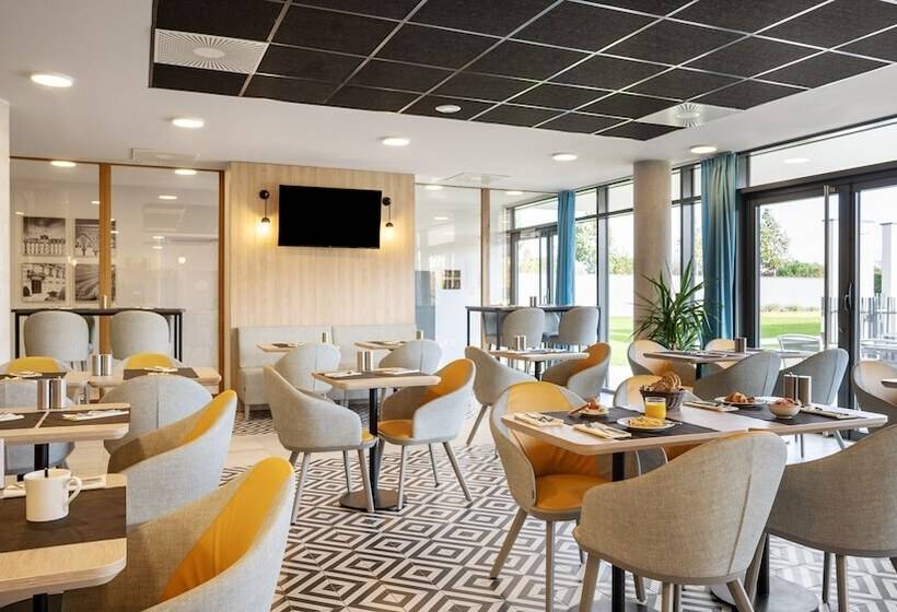 هتل Residhome Paris Senart