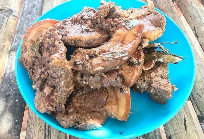 Отель Rmtm S Beachfront Accommodation