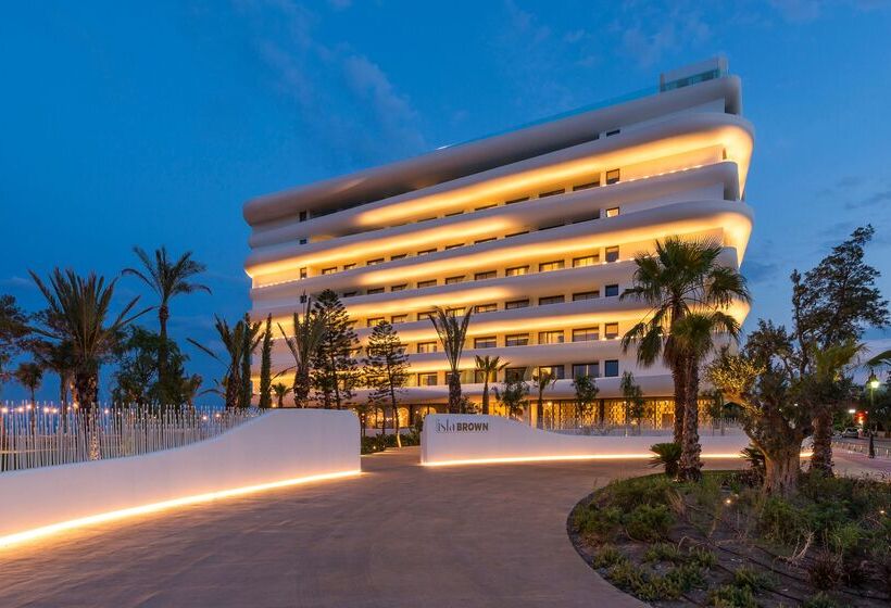 هتل Isla Brown Corinthia Resort & Spa, Curio Collection Hilton