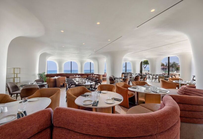 هتل Isla Brown Corinthia Resort & Spa, Curio Collection Hilton