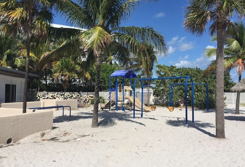هتل Beach Haus Key Biscayne
