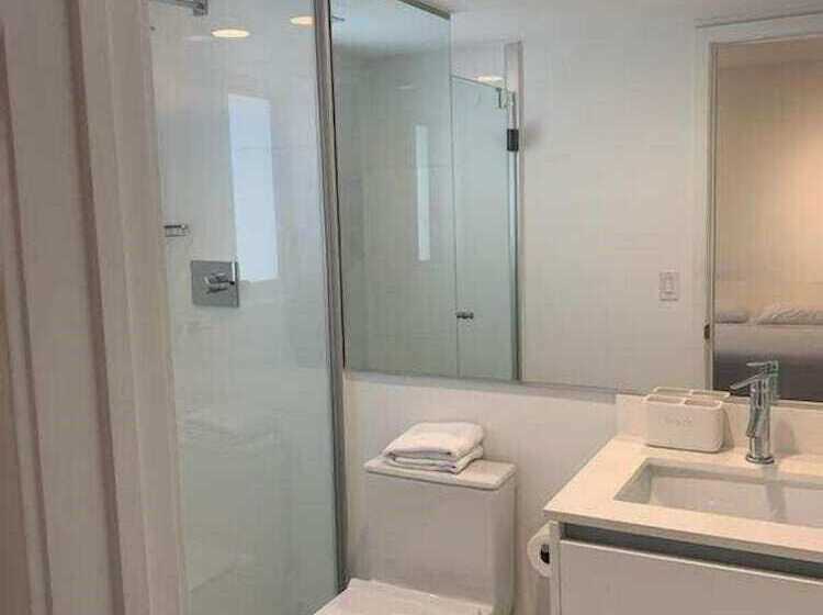 هتل Beach Haus Key Biscayne