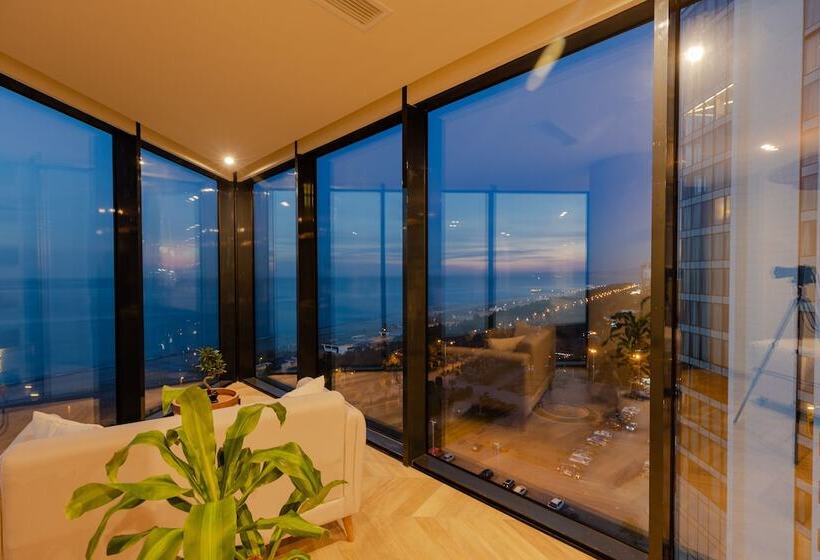 هتل Miramar Luxury Residences