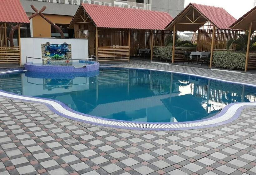 Отель The Divine Resort