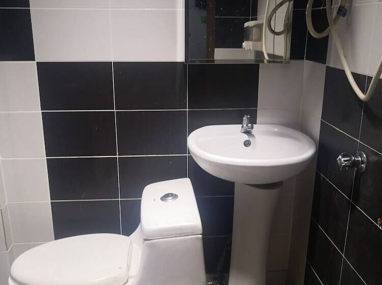 Opah Inn Hotel By Oyo Rooms