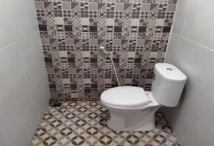 פנסיון Home Stay Muhrodin