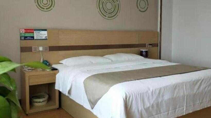 Отель Greentree Inn Pingdingshan Wanda Plaza Branch