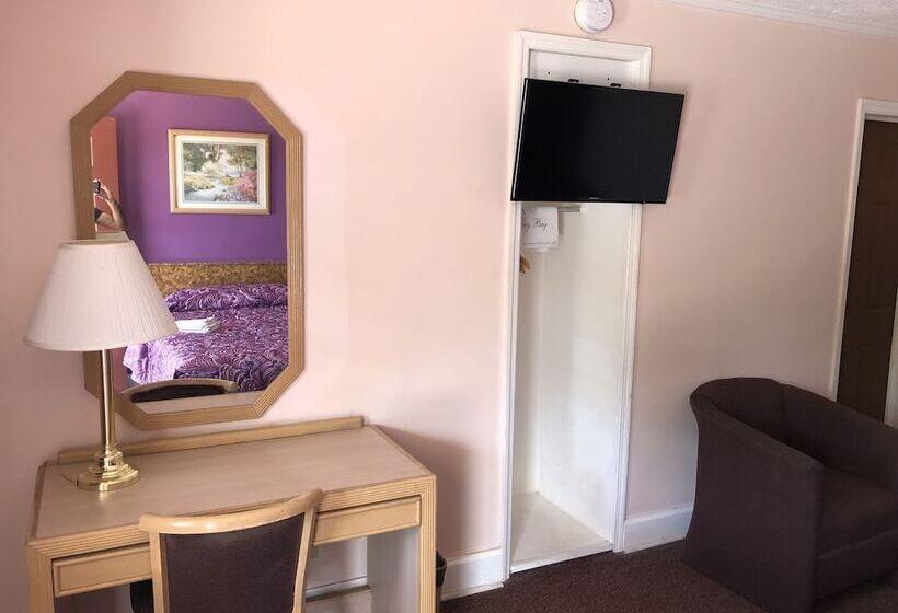 فندق Budget Inn