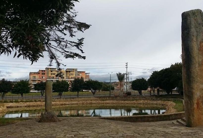 ホテル Parque Santander Tunja