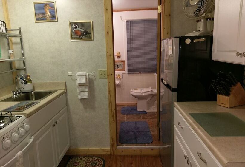 Отель Birchwood Resort & Campground