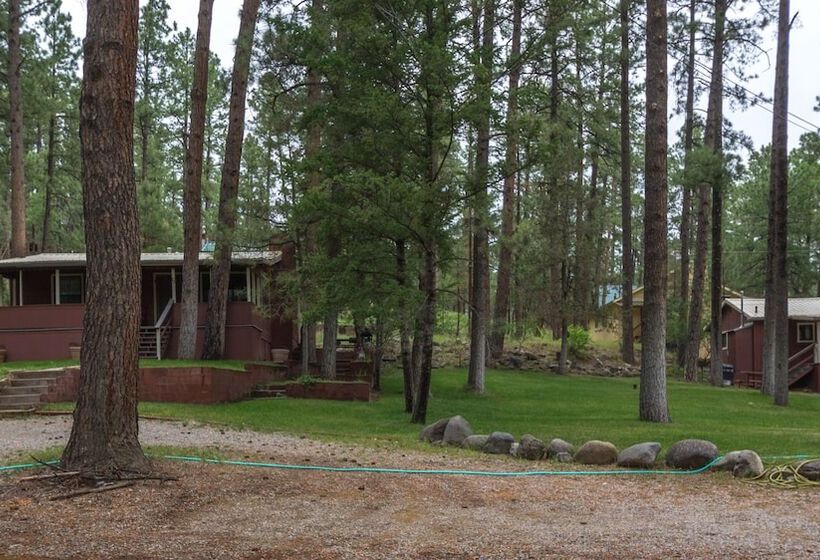 هتل Canyon Cabins