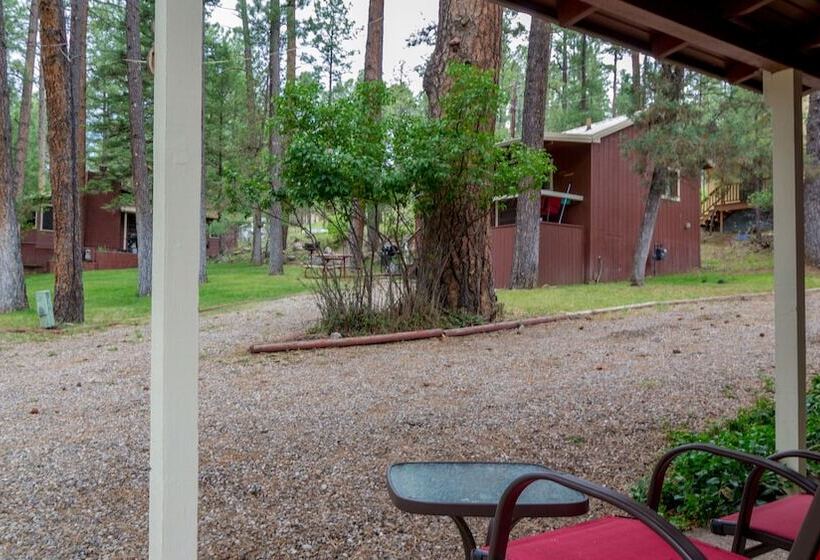 هتل Canyon Cabins