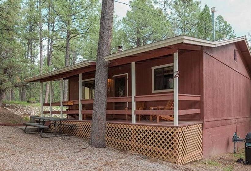 هتل Canyon Cabins