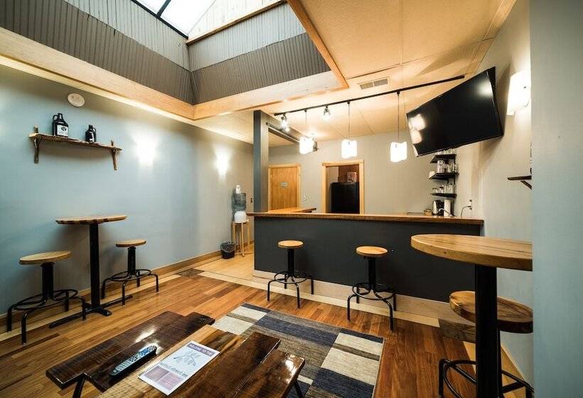 هتل The Walnut Street Inn