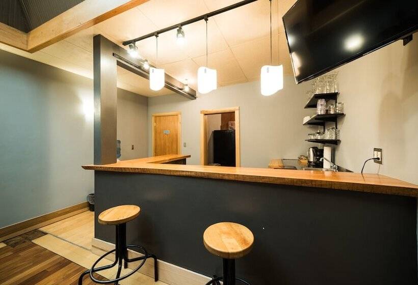 هتل The Walnut Street Inn