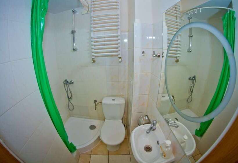 هتل B Movie Guest Rooms