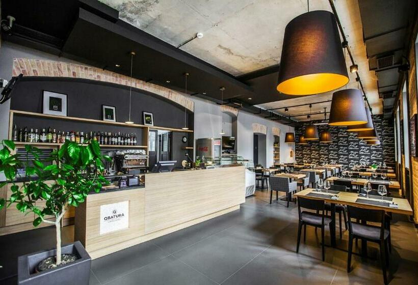 酒店 Qbatura Cafe &