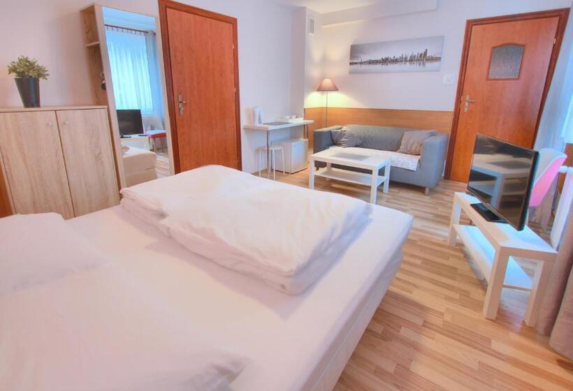 هتل City Hostel