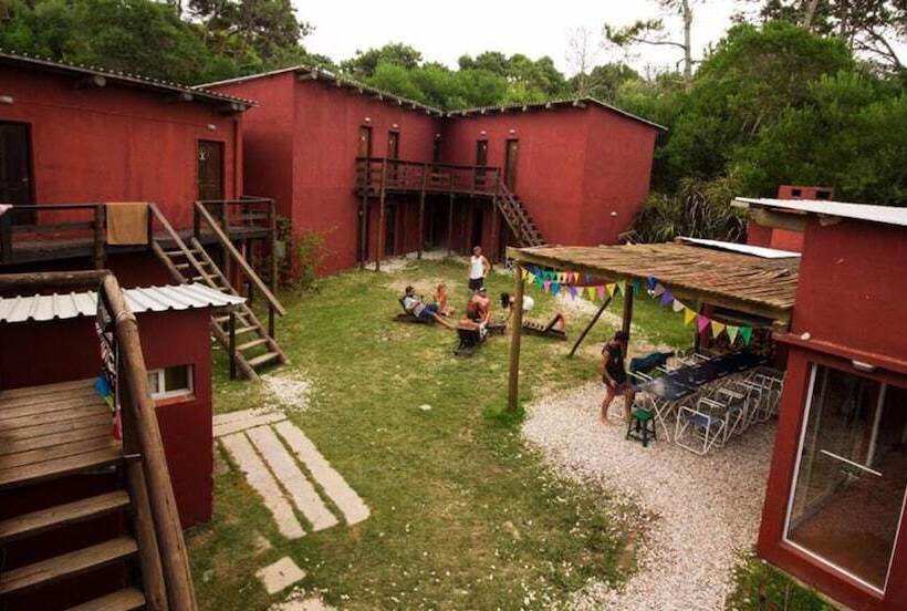 هتل Viajero La Pedrera Hostel