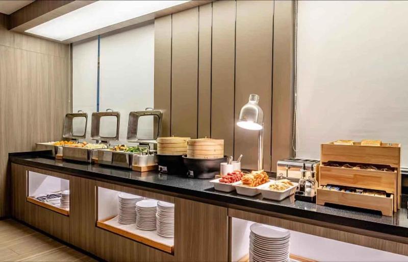 هتل Hanting Express Yulin Developing District Branch